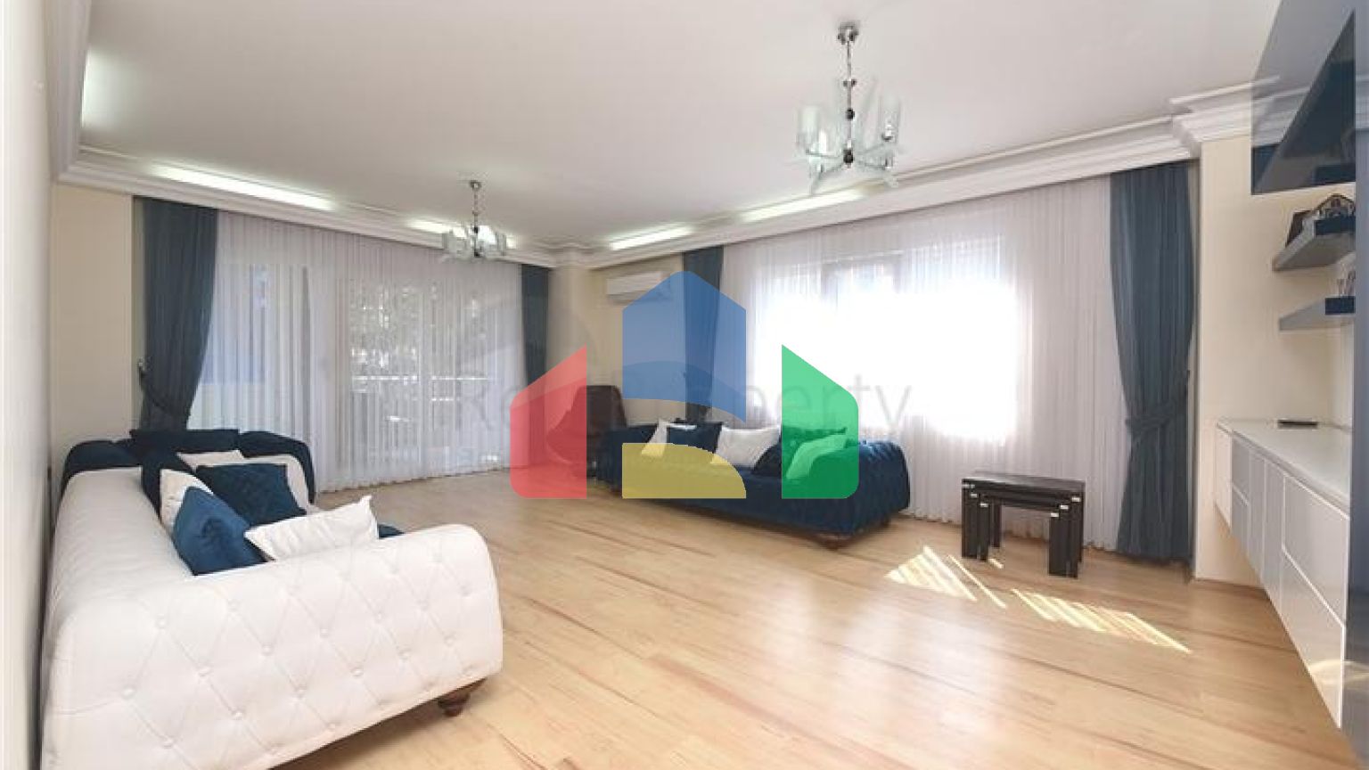 Квартира 3+1 рядом с морем в центре Алании