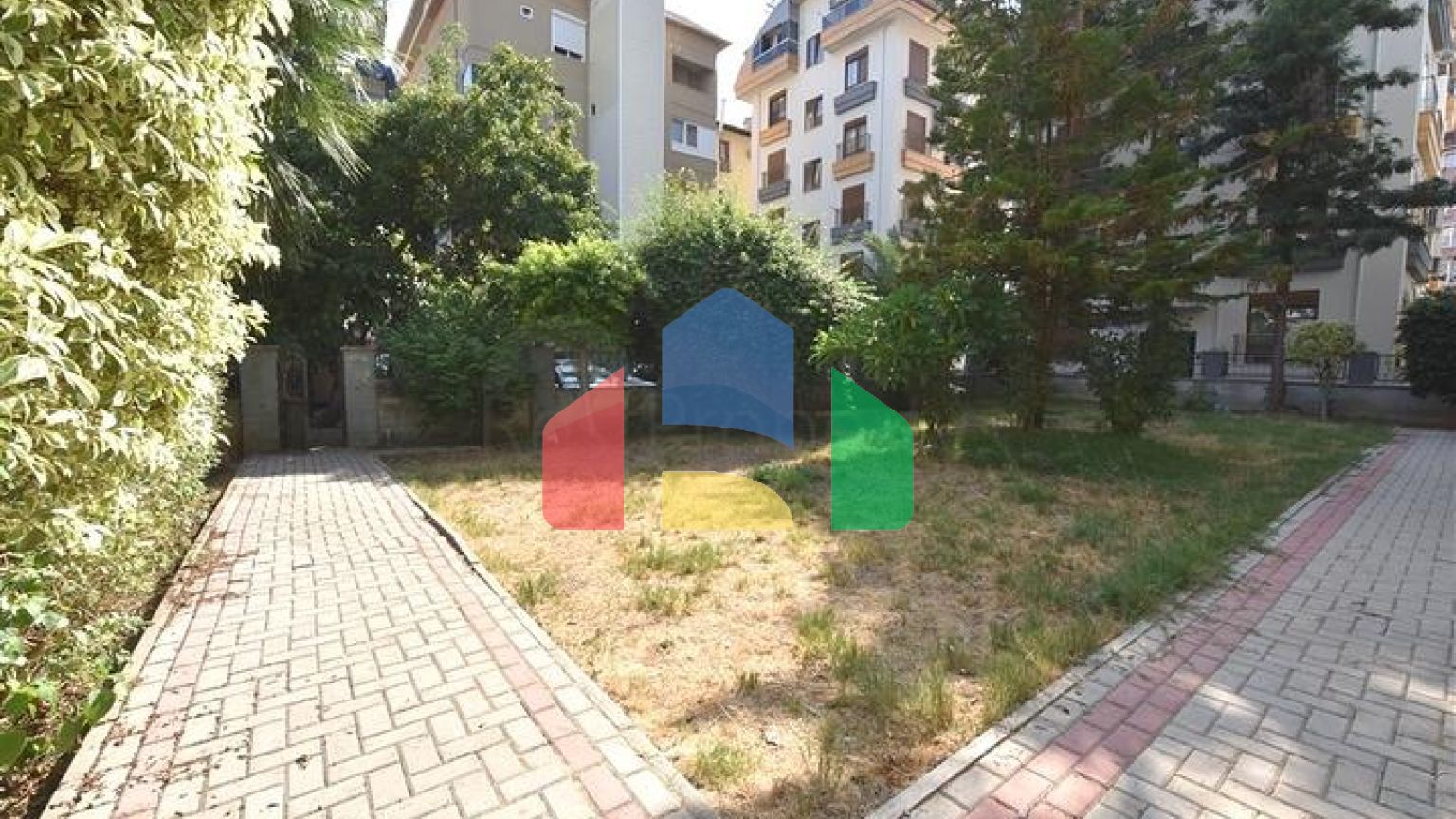 Квартира 3+1 рядом с морем в центре Алании