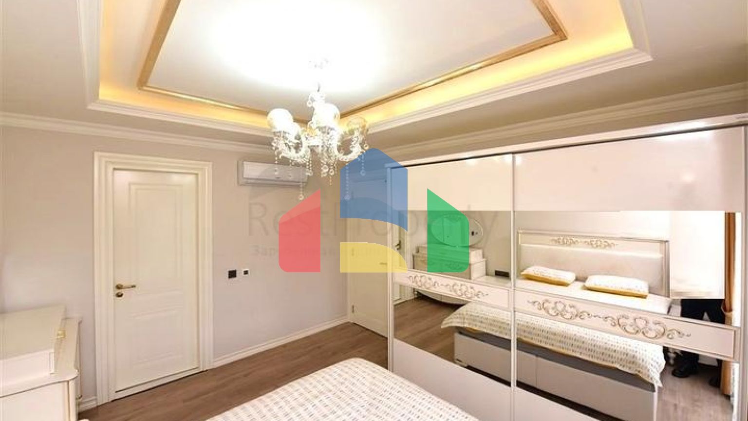 Квартира 2+1 в топовом комплексе в центре Алании