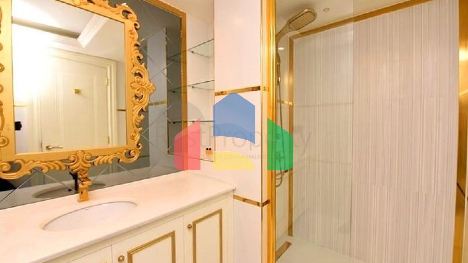 Квартира 2+1 в топовом комплексе в центре Алании