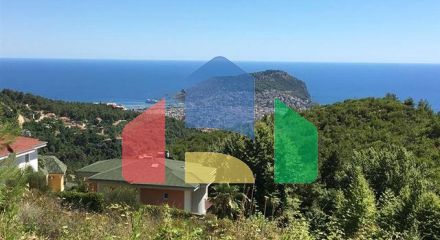 Розкішні вілли в центрі Аланії