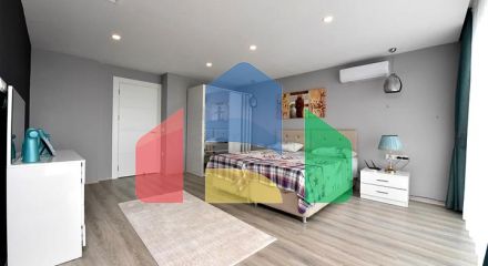 Трехэтажная вилла планировкой 5+1 в самом центре Алании