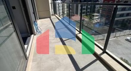 Двухкомнатная квартира 1+1 в центре Аланьи в современном жилом доме