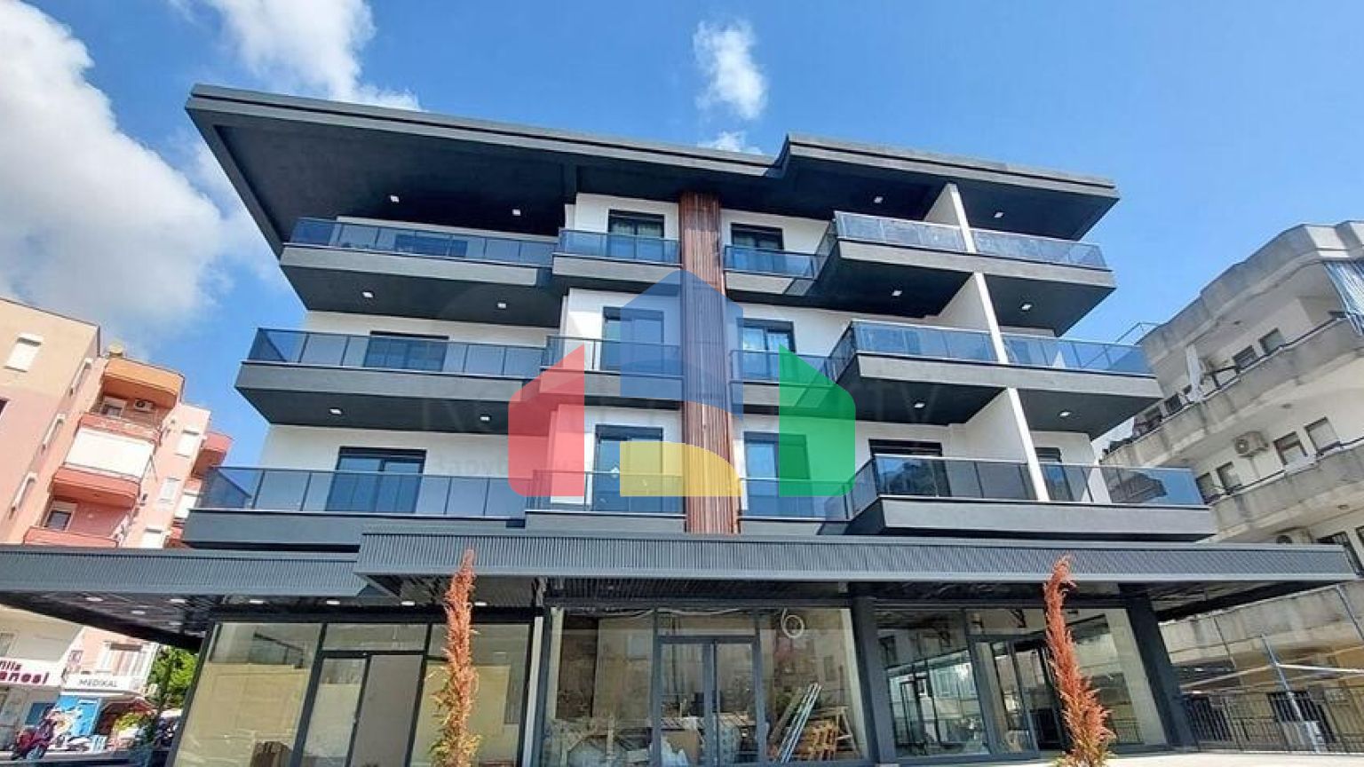 Просторе офісне приміщення в центрі Аланії