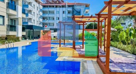 Современная трёхкомнатная квартира 2+1 в центре Аланьи