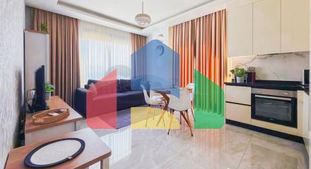 Современная трёхкомнатная квартира 2+1 в центре Аланьи