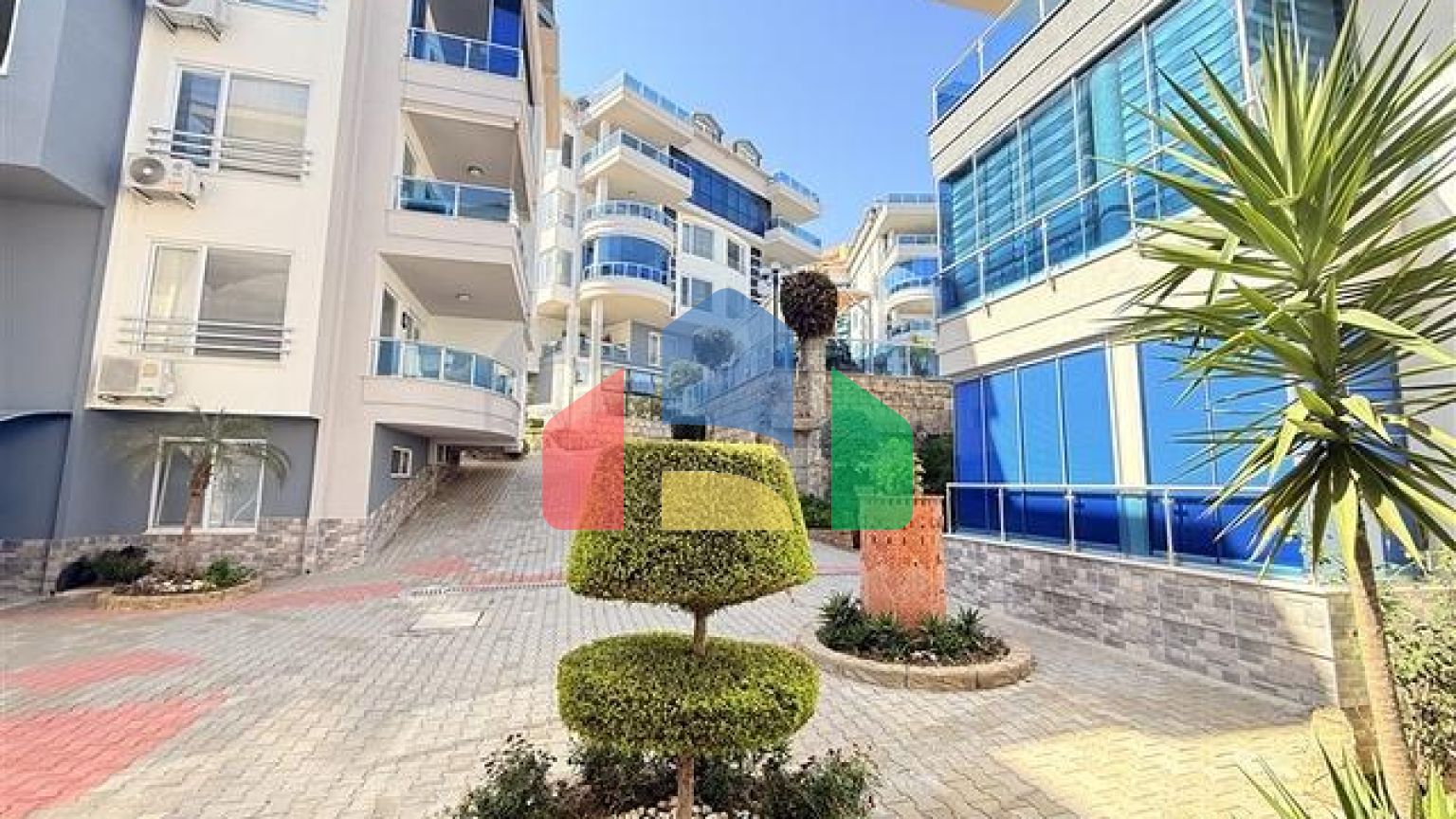 Двокімнатна квартира 1 + 1 в районі Клеопатра