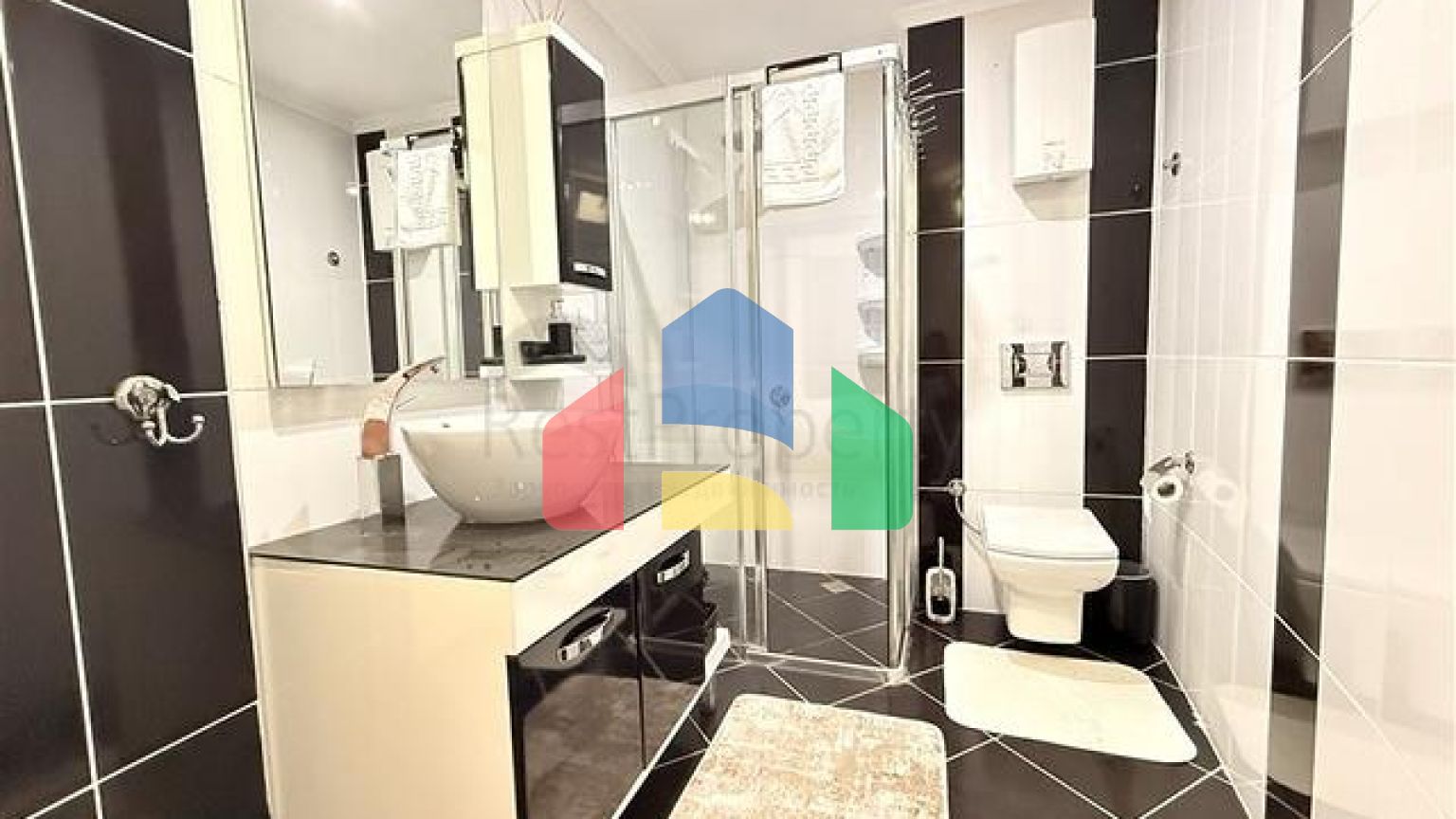 Двокімнатна квартира 1 + 1 в районі Клеопатра