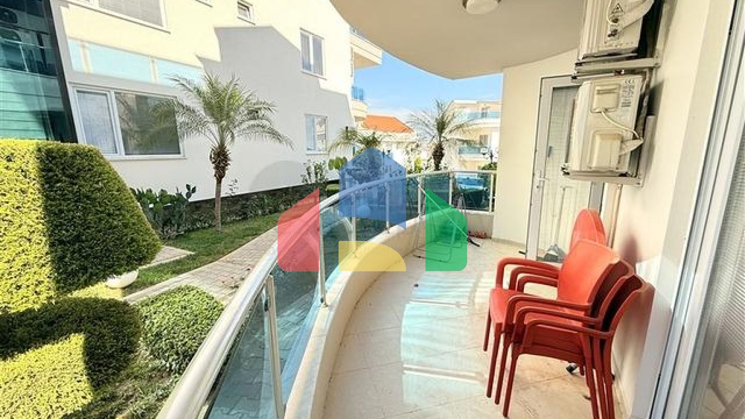 Двокімнатна квартира 1 + 1 в районі Клеопатра