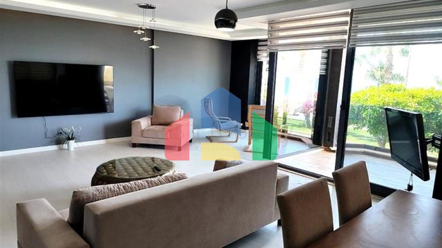 Квартира 3+1 с мебелью и полной комплектацией в районе Клеопатра