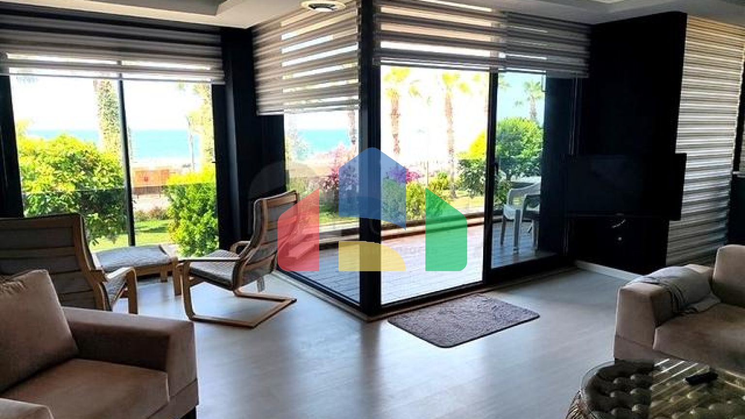 Квартира 3+1 с мебелью и полной комплектацией в районе Клеопатра