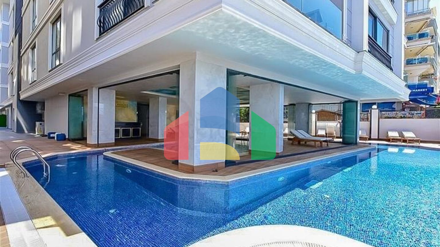 Роскошный пентхаус 4+1 с панорамным видом на море в центре Аланьи