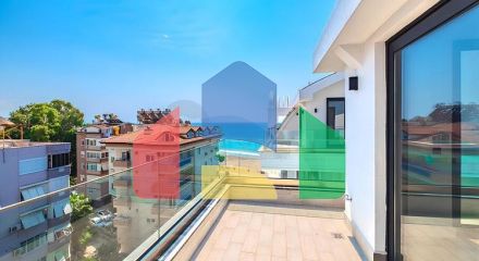 Роскошный пентхаус 4+1 с панорамным видом на море в центре Аланьи