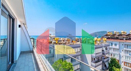 Роскошный пентхаус 4+1 с панорамным видом на море в центре Аланьи