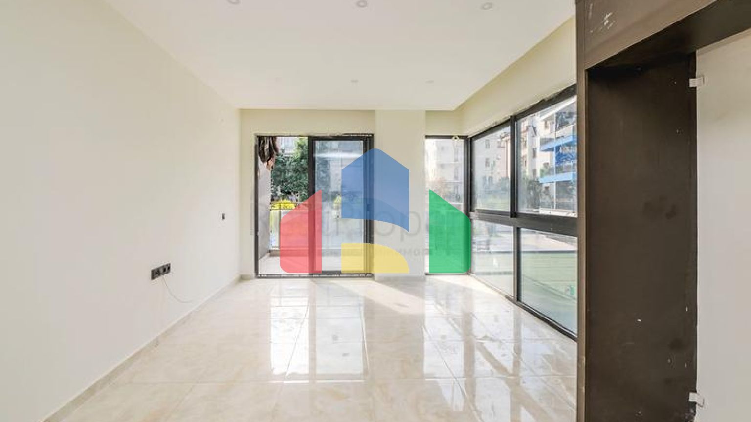 Квартира 2+1 в новом комплексе рядом с пляжем Клеопатра