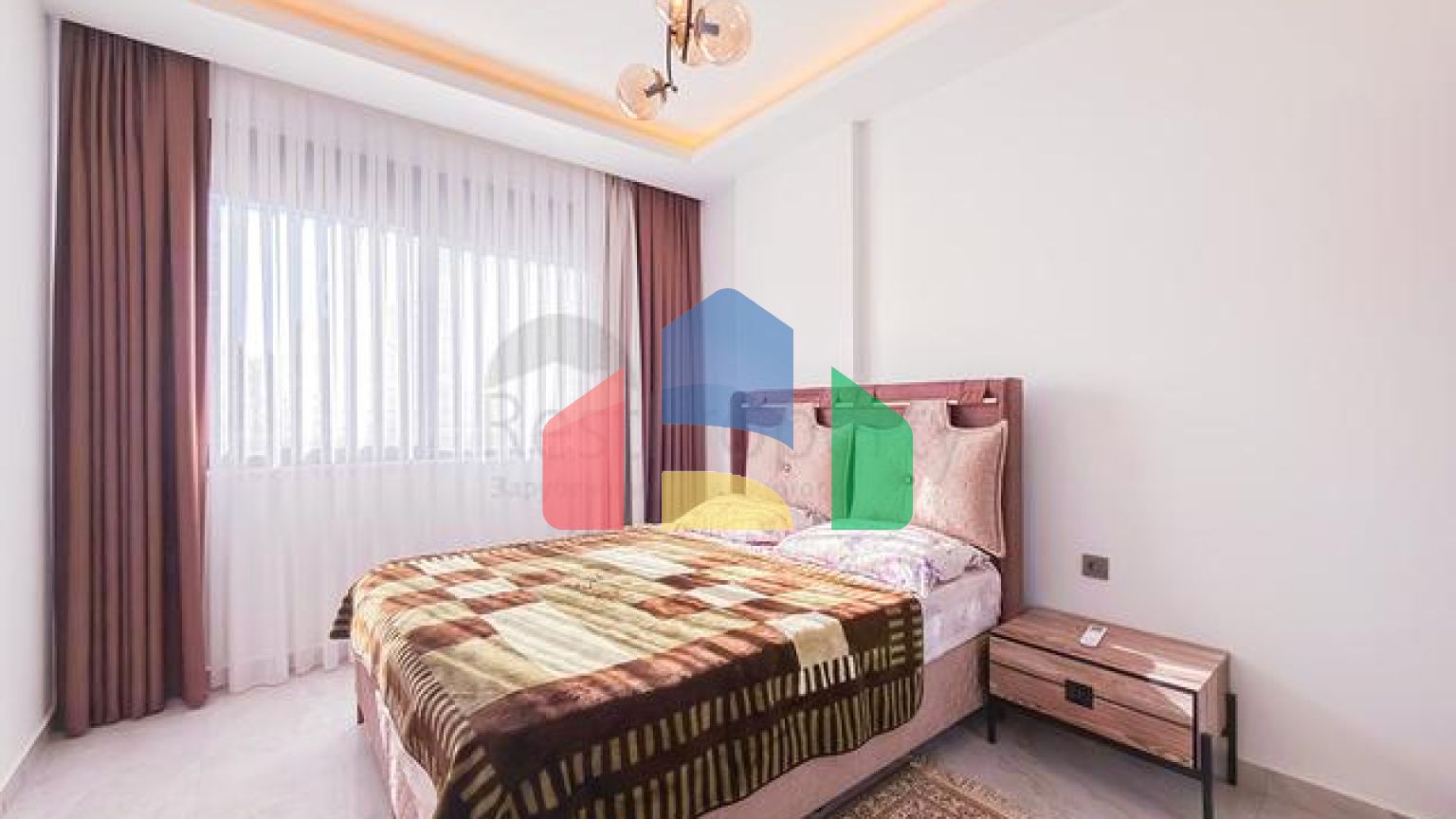 Современная трёхкомнатная квартира 2+1 в центре Аланьи