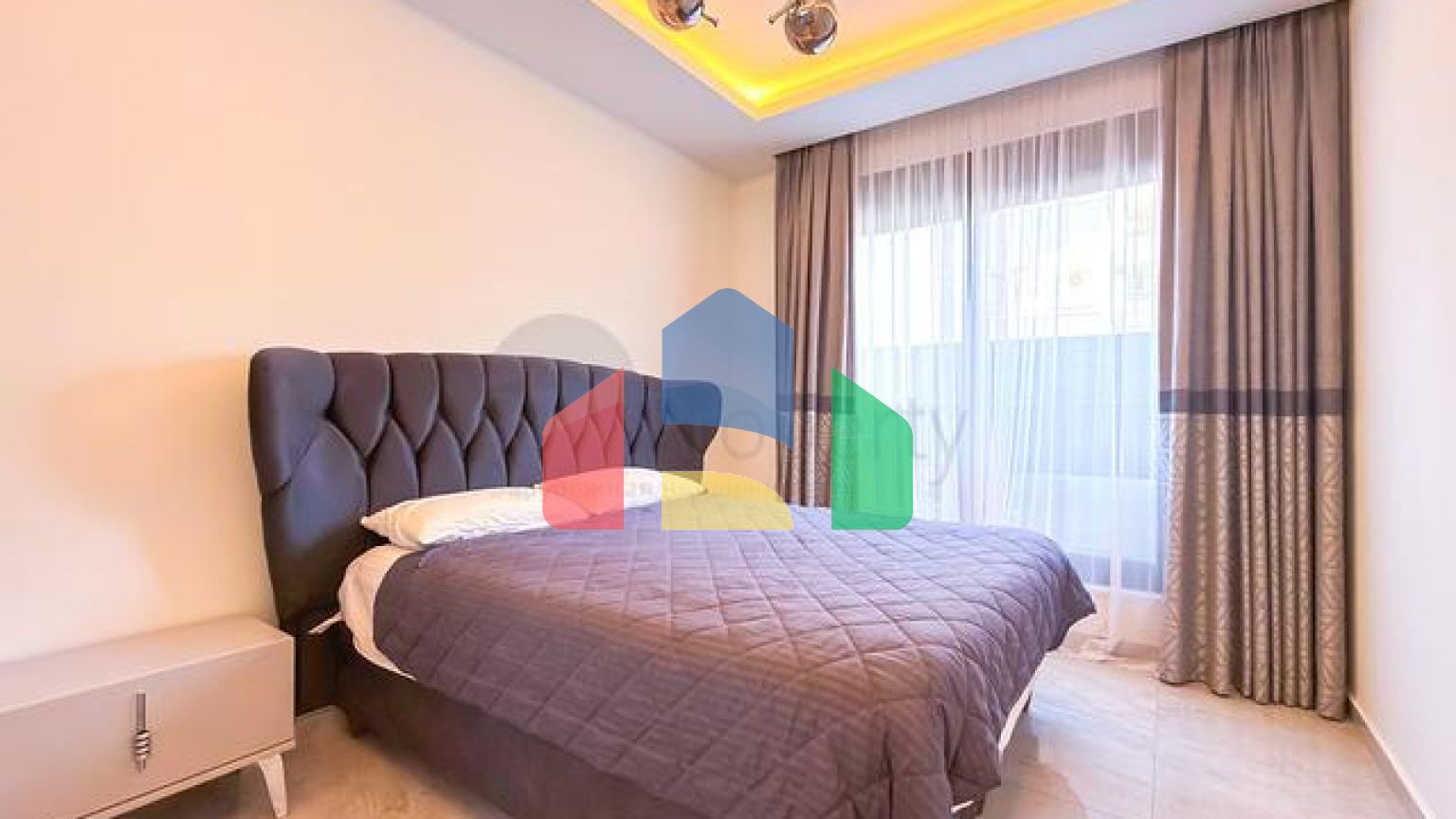 Современная трёхкомнатная квартира 2+1 в центре Аланьи