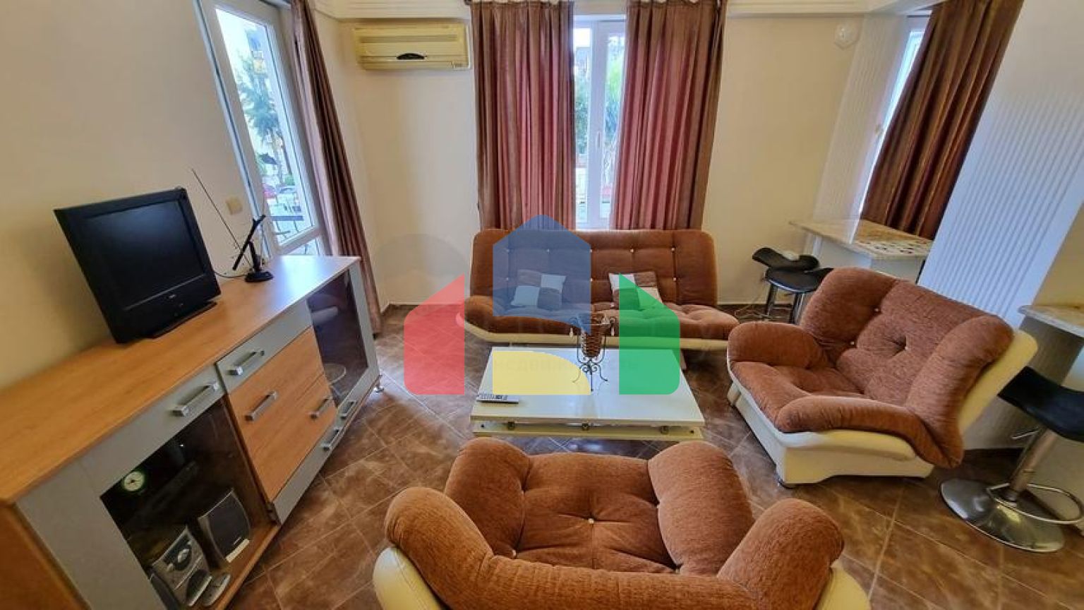 Уютная квартира 1+1 в районе Аланья с бассейном и сауной