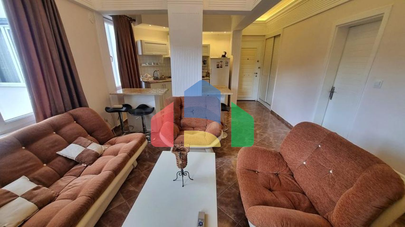 Уютная квартира 1+1 в районе Аланья с бассейном и сауной