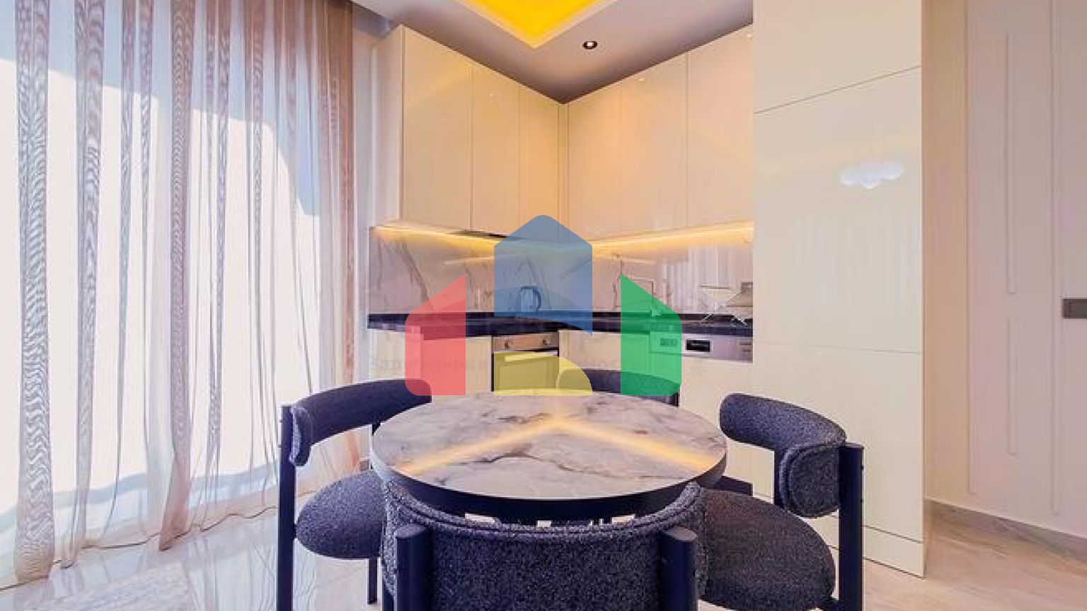 Двухкомнатная квартира 2+1 в центральной части Аланьи рядом с городской инфраструктурой