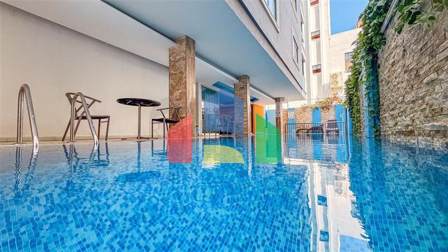 Двухкомнатная квартира 1+1 в центре Аланьи рядом с городской инфраструктурой