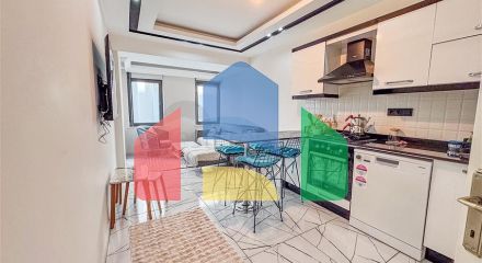 Двухкомнатная квартира 1+1 в центре Аланьи рядом с городской инфраструктурой