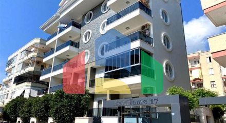 Светлая меблированная квартира 1+1 в развитом районе Клеопатра