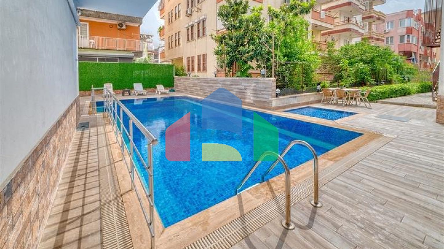 Светлая квартира 2+1 в районе Клеопатра