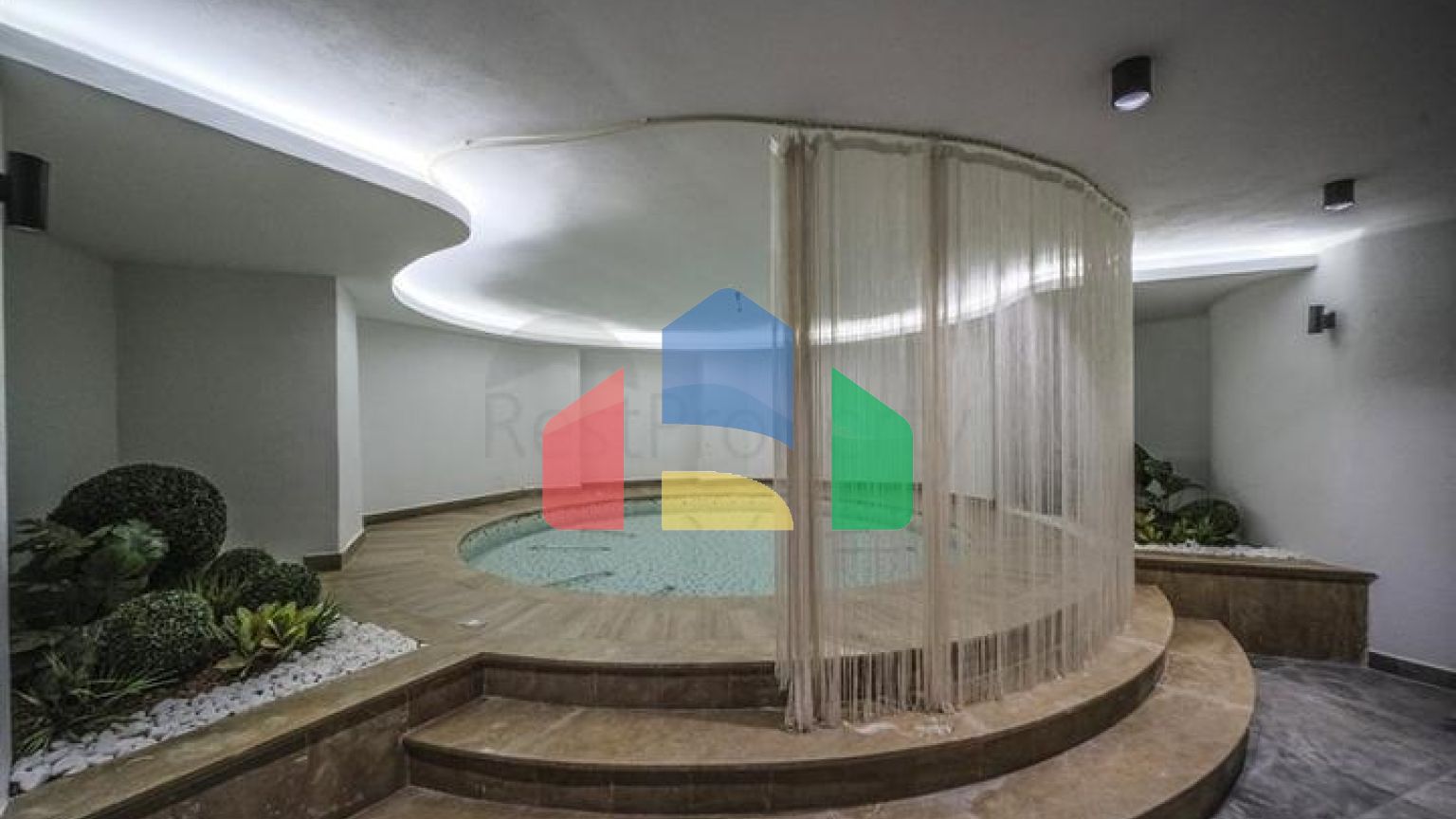 Современная квартира с качественной отделкой в центре района Клеопатра