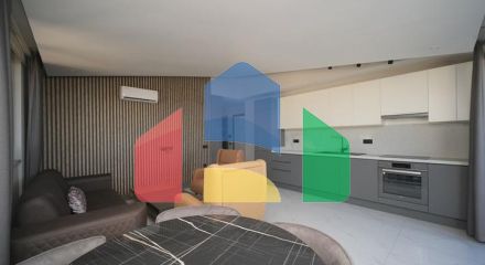 Современная квартира с качественной отделкой в центре района Клеопатра