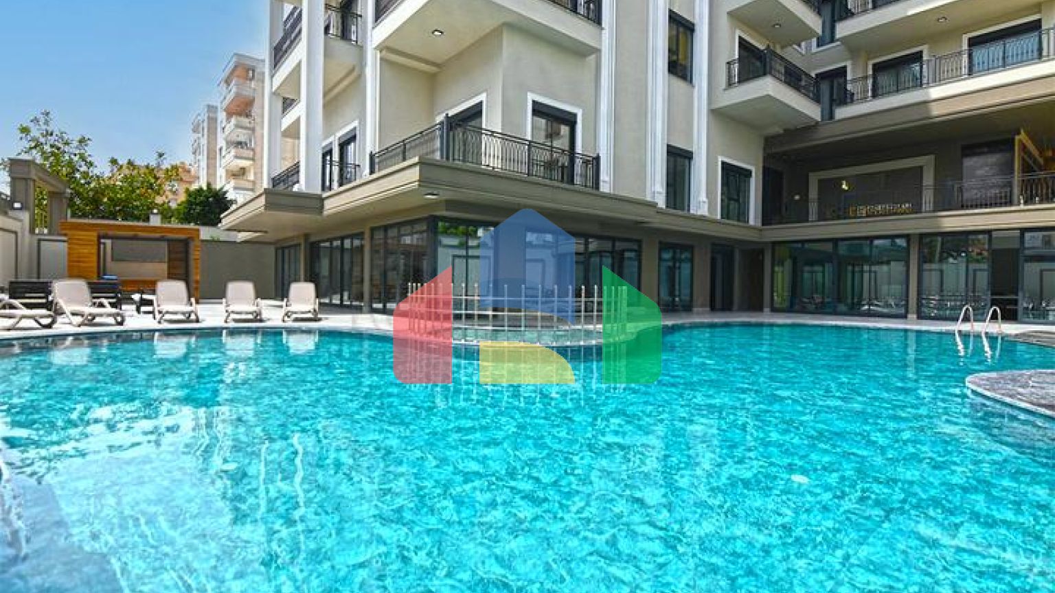 Пентхаус 2+2 с террасой и инфраструктурой комплекса в районе Клеопатра