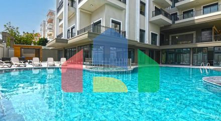 Пентхаус 2+2 с террасой и инфраструктурой комплекса в районе Клеопатра