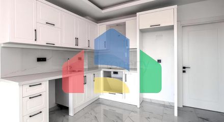 Пентхаус 2+2 с террасой и инфраструктурой комплекса в районе Клеопатра