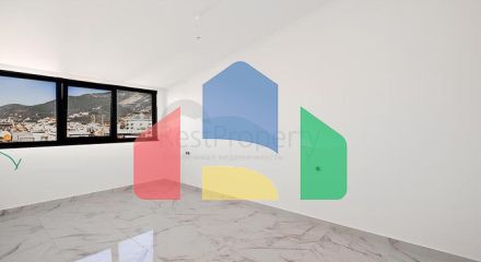 Пентхаус 2+2 с террасой и инфраструктурой комплекса в районе Клеопатра