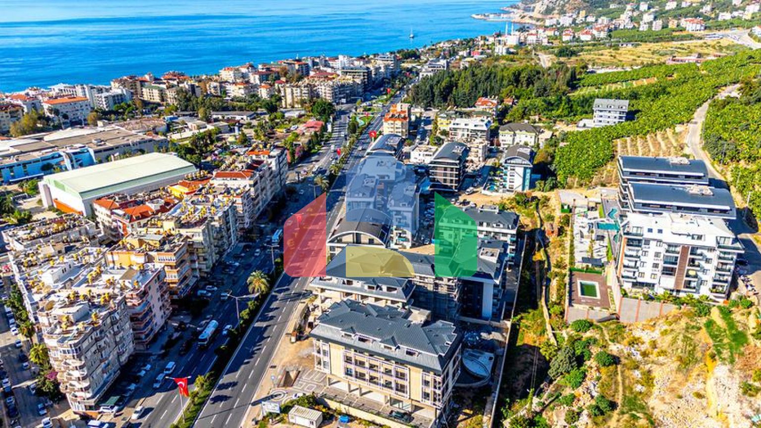 Пентхаус 3+1 с террасой и инфраструктурой в районе Клеопатра