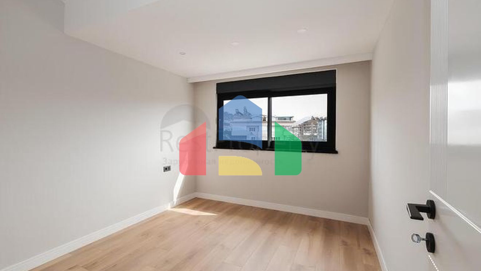 Пентхаус 3+1 с террасой и инфраструктурой в районе Клеопатра