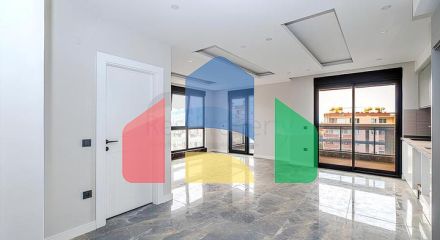 Пентхаус 3+1 с террасой и инфраструктурой в районе Клеопатра