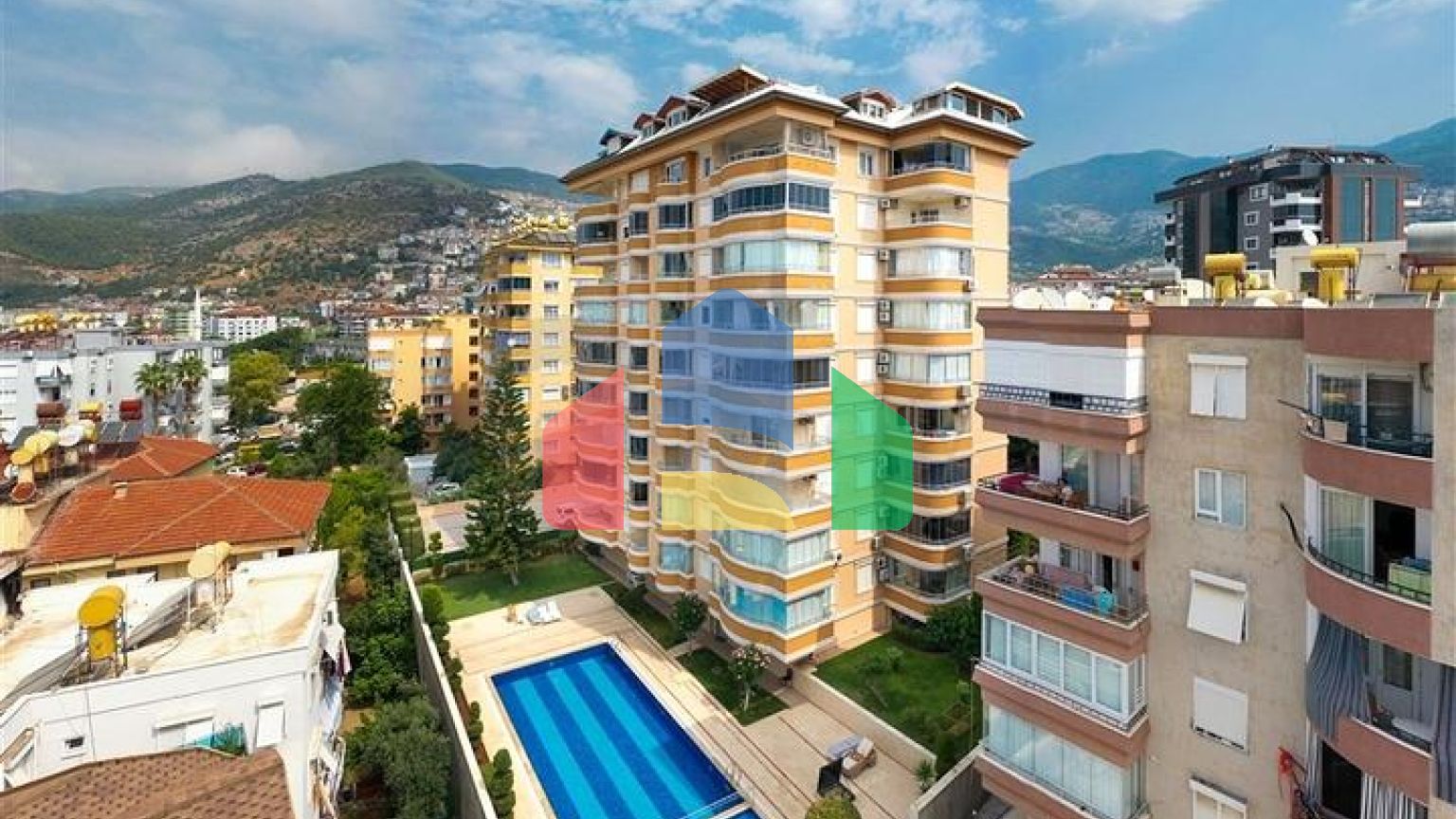 Комфортная квартира 2+1 в центре Аланьи