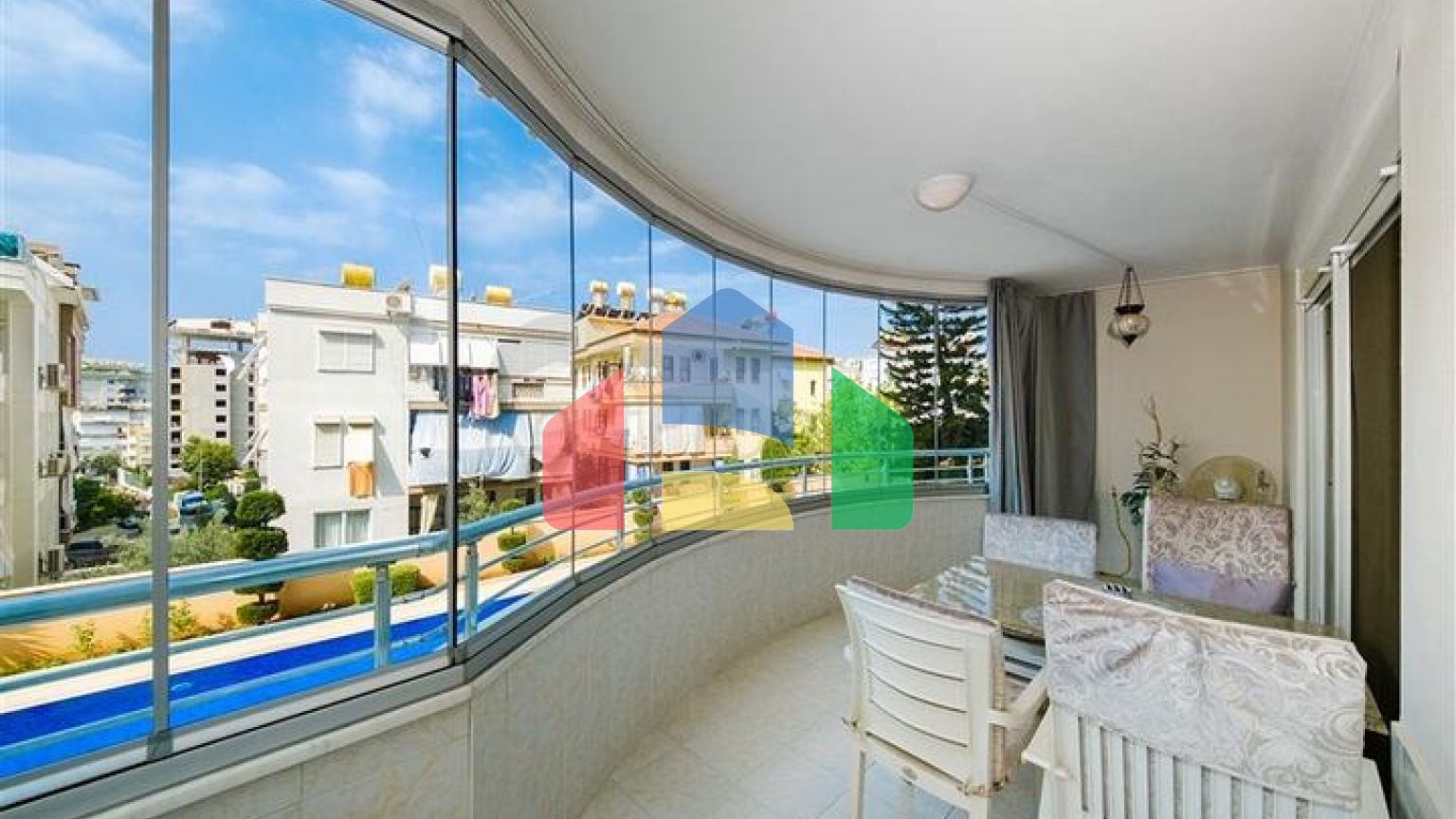 Комфортная квартира 2+1 в центре Аланьи