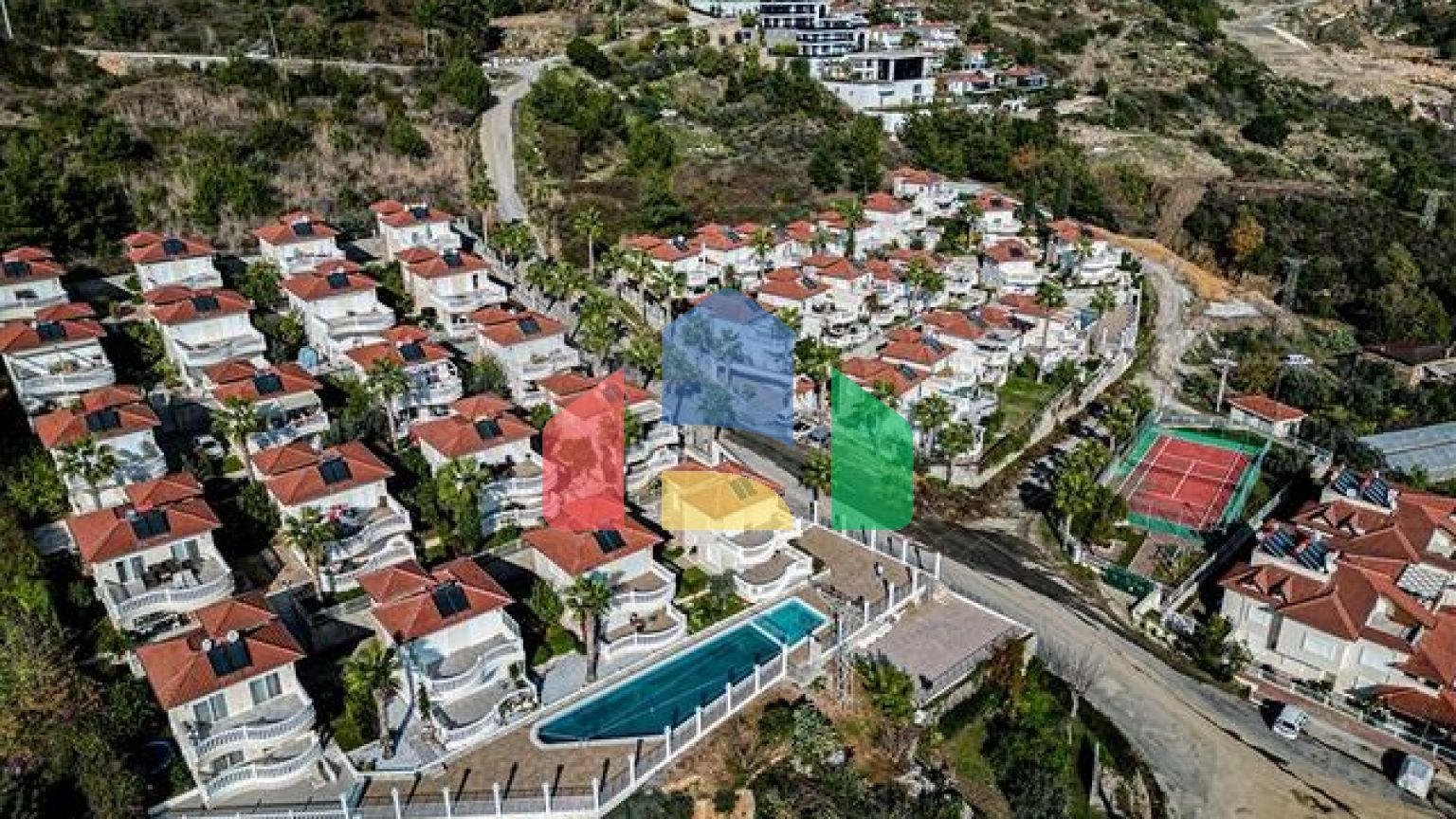 Затишна вілла з терасою і розвиненою інфраструктурою