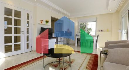 Затишна вілла з терасою і розвиненою інфраструктурою