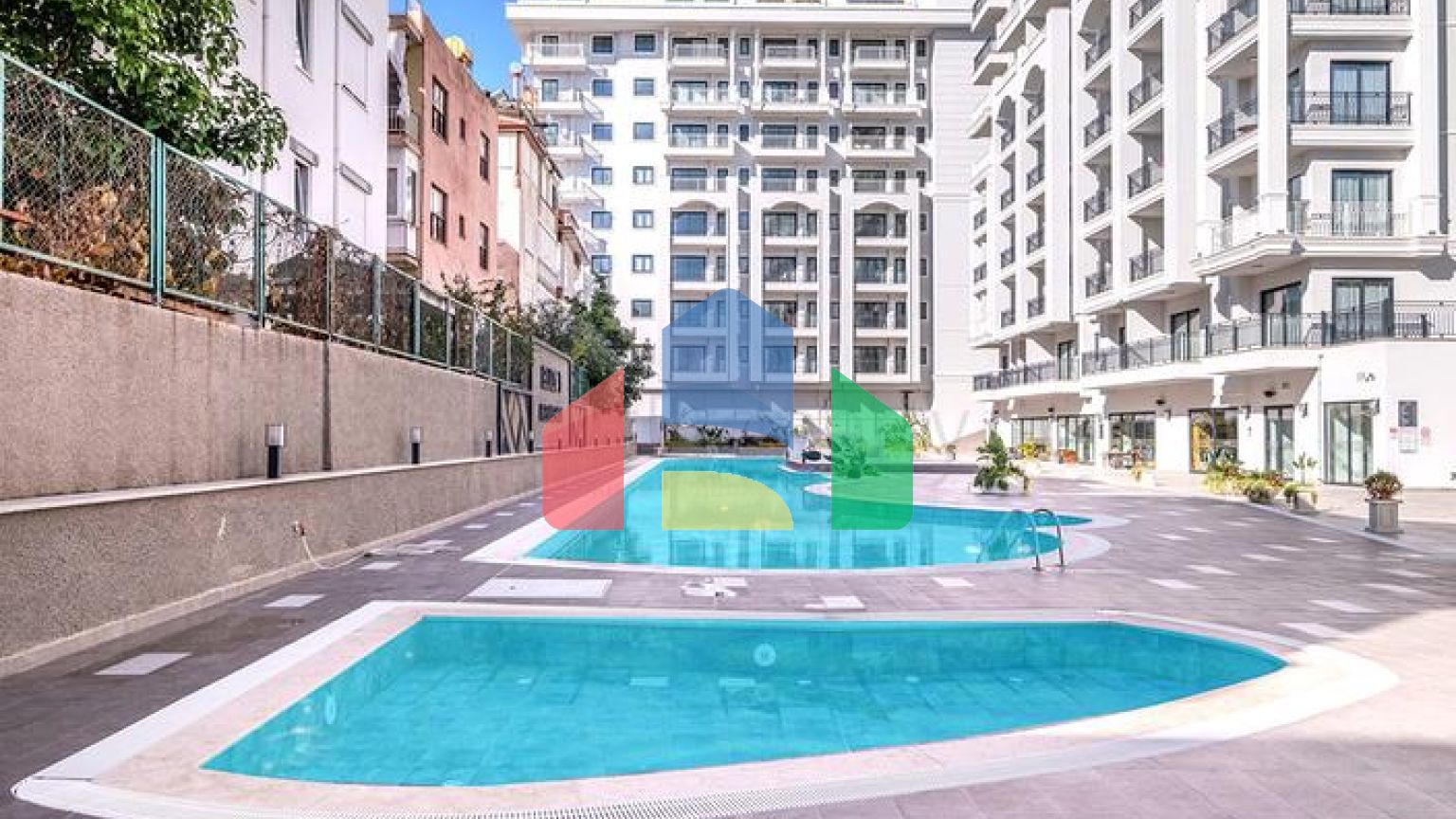 Современная квартира 1+1 в новом жилом комплексе района Клеопатра