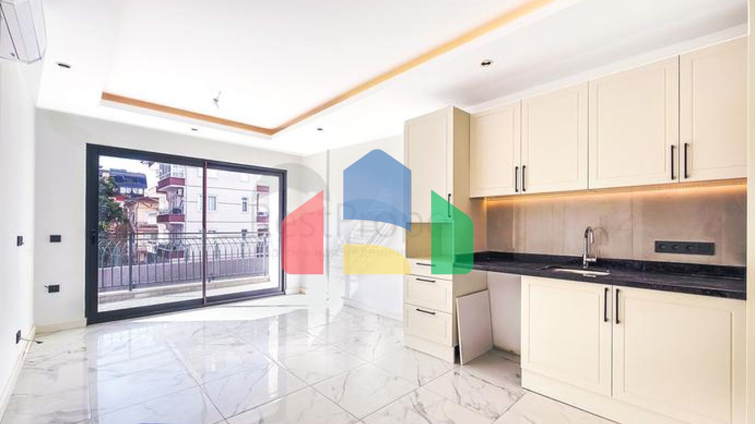 Современная квартира 1+1 в новом жилом комплексе района Клеопатра