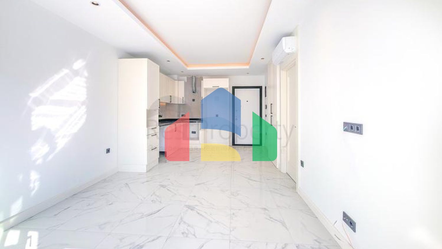 Современная квартира 1+1 в новом жилом комплексе района Клеопатра