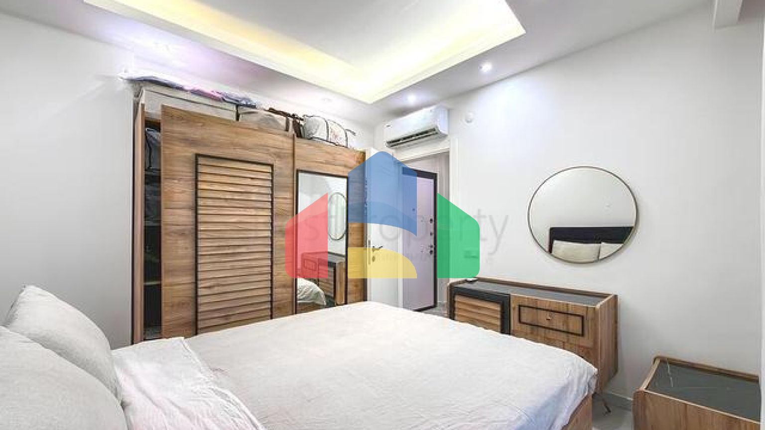 Уютная меблированная квартира 1+1 в современном доме района Клеопатра