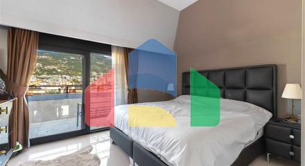 Просторий пентхаус 2 + 1 в центрі Аланії