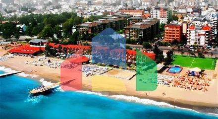 Простора квартира 3 + 1 з окремою кухнею біля моря в центрі Аланії