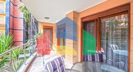 Простора квартира 3 + 1 з окремою кухнею біля моря в центрі Аланії Простора квартира 3 + 1 з окремою кухнею біля моря в центрі Аланії