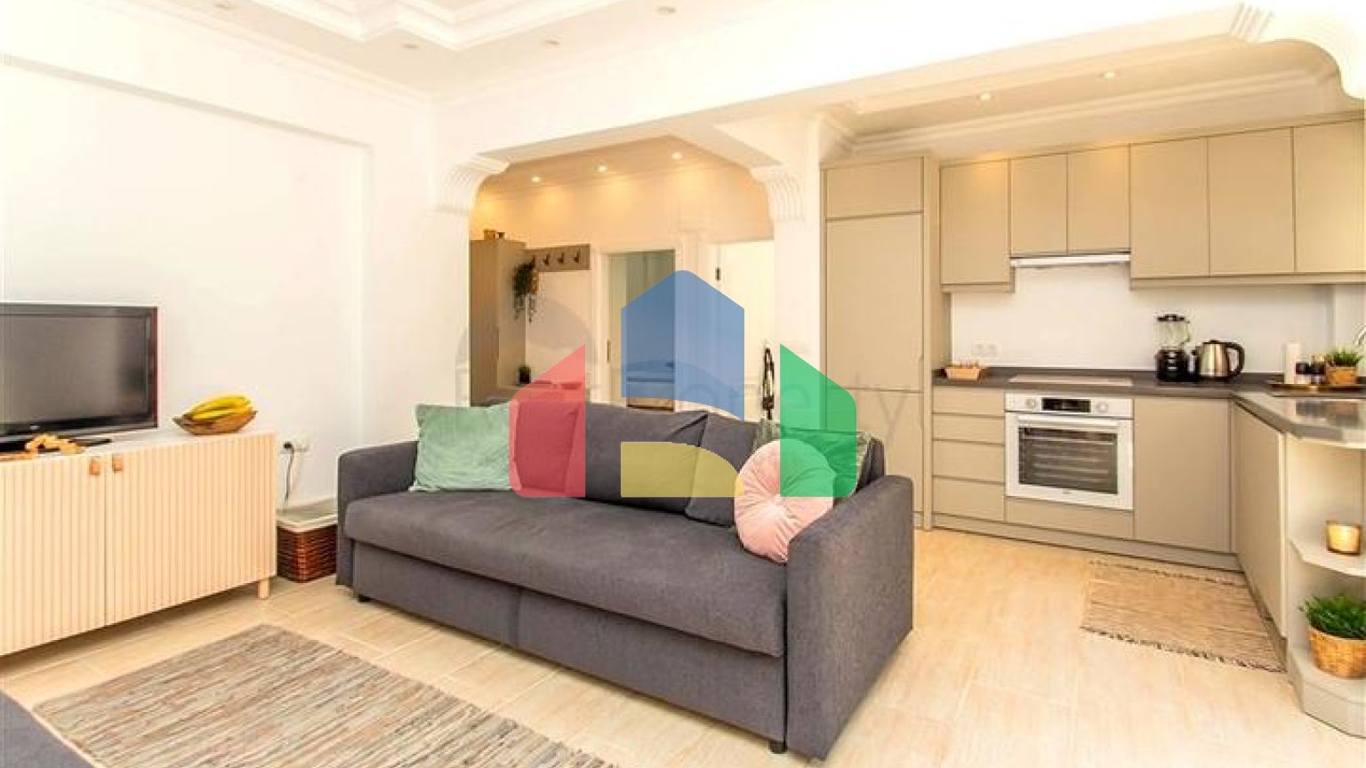 Квартира 2+1 с террасой и бассейном в районе Клеопатра