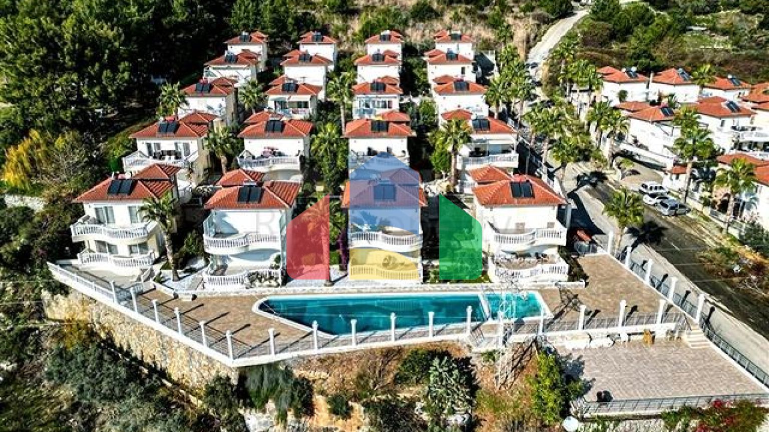 Затишна вілла в центральній частині Аланії для комфортного життя